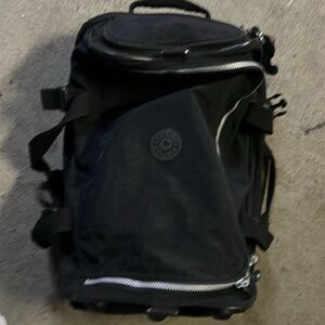 Kipling Duffle Bag with wheels (with separate compartment on bottom)